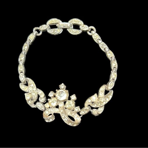 Vintage Rhinestone Bracelet - Picture 2 of 7